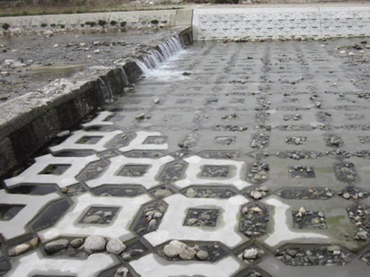 株式会社アイテクノス